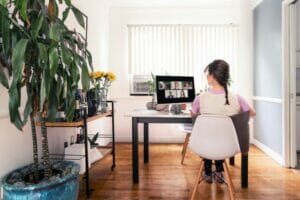 Best Office Furniture For Small Spaces 