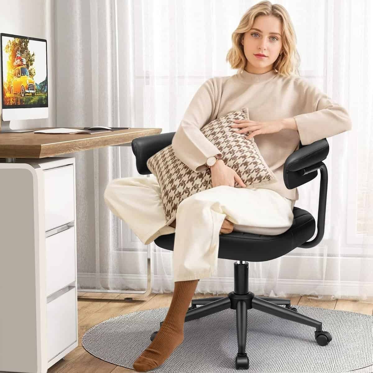 HeroSet Black Swivel Vanity Office Chair