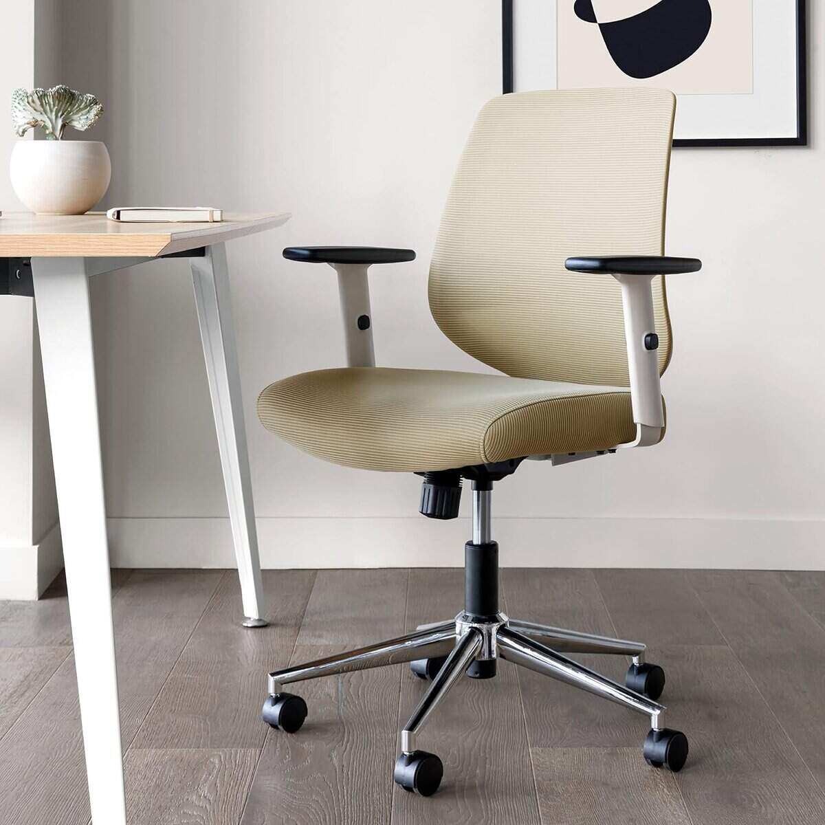 Branch Daily Chair - Green Mesh