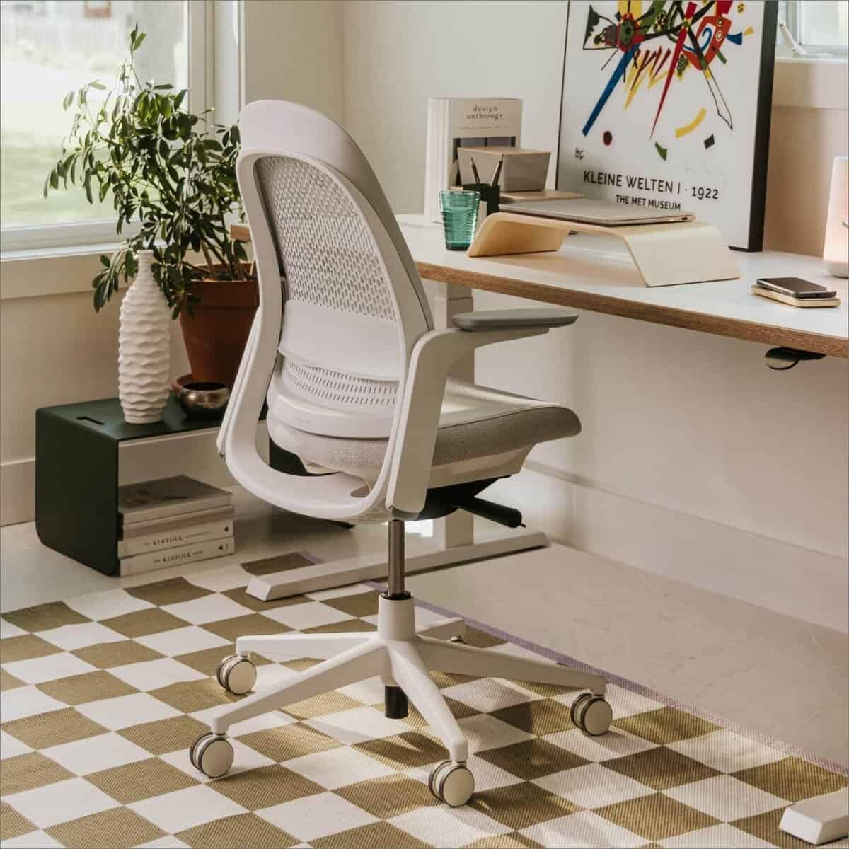 Haworth Breck Office Chair-Lunar